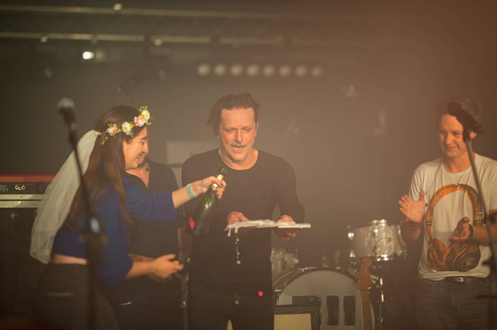 Chinaski v Třebíči poprvé pokřtili novinku Frihet