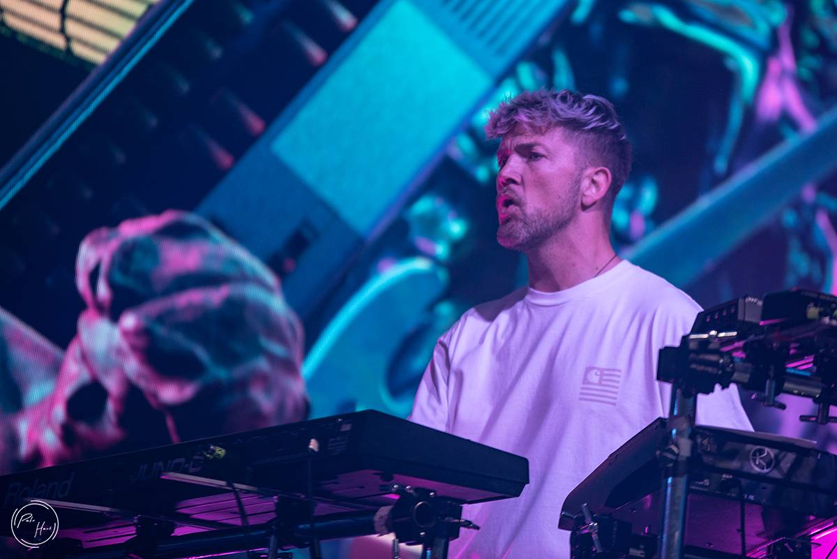 Scooter rozpohyboval zimák v Ústí nad Labem, přivezl si i sexy tanečnice