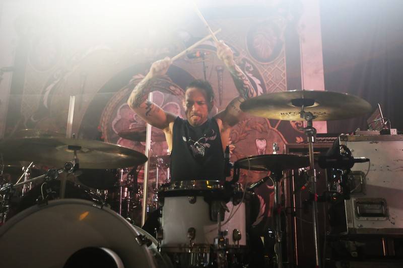 Paradise Lost zatemnili bratislavskou oblohu, předskakovali jim Hangman's Chair