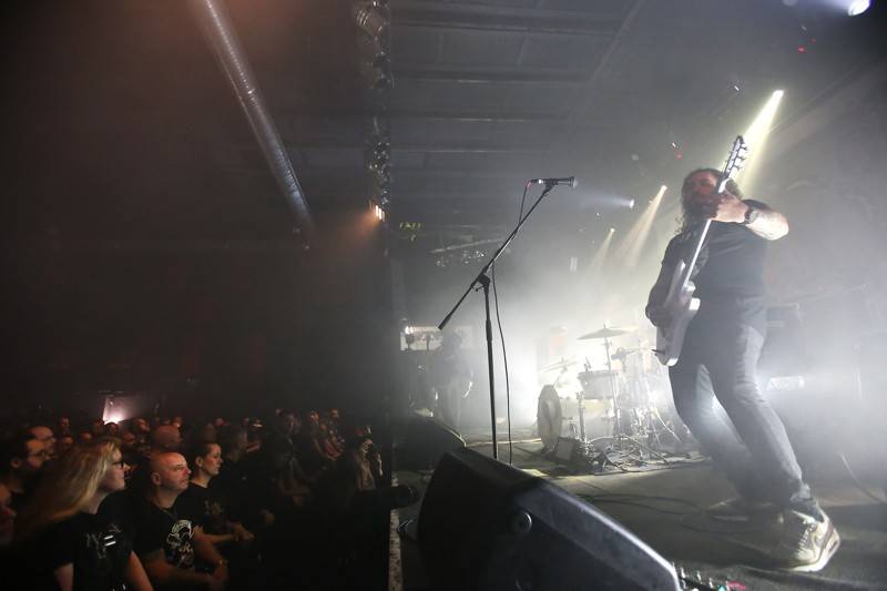 Paradise Lost zatemnili bratislavskou oblohu, předskakovali jim Hangman's Chair