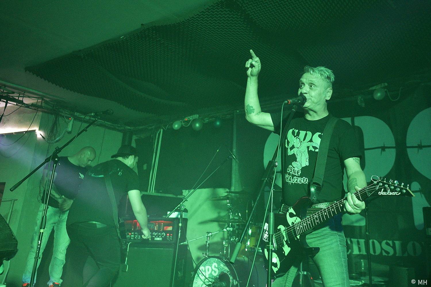 SPS v Plzni oslavili 30 let od vydání debutové desky Jsme v hajzlu