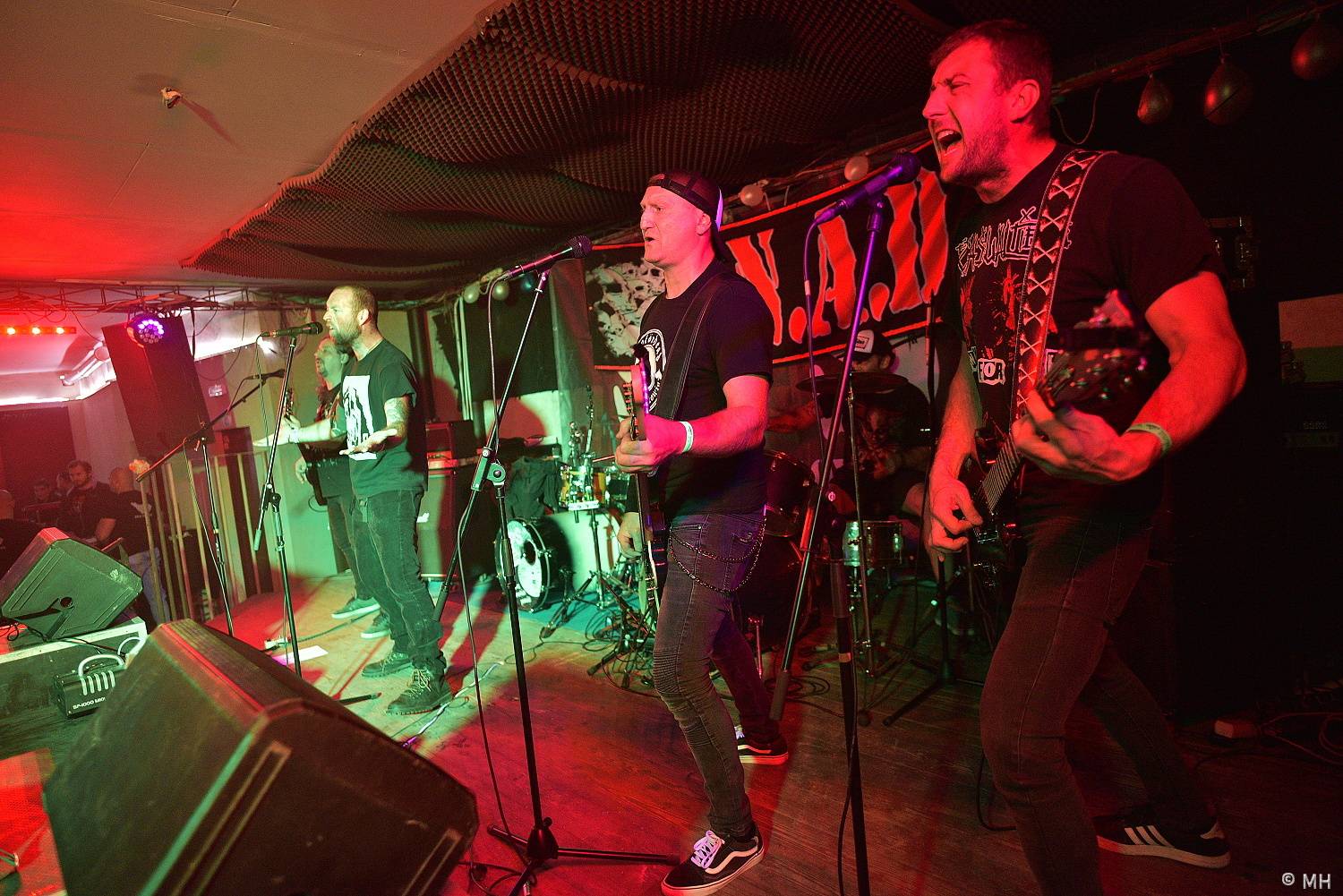 SPS v Plzni oslavili 30 let od vydání debutové desky Jsme v hajzlu