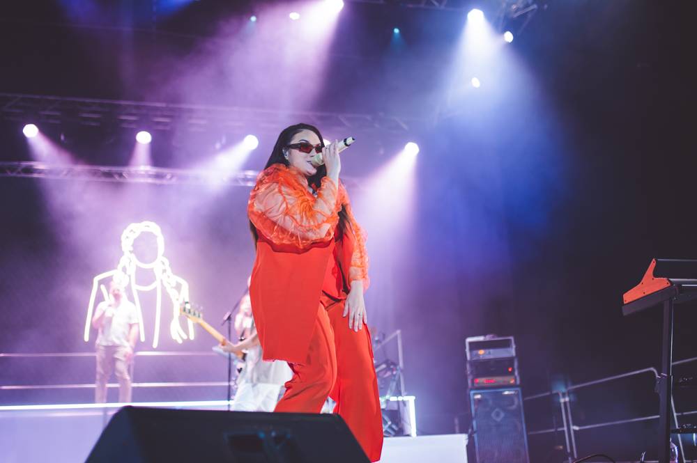 Ewa Farna odstartovala turné k desce Umami, do Ostravy přijela se Sofianem Medjmedj