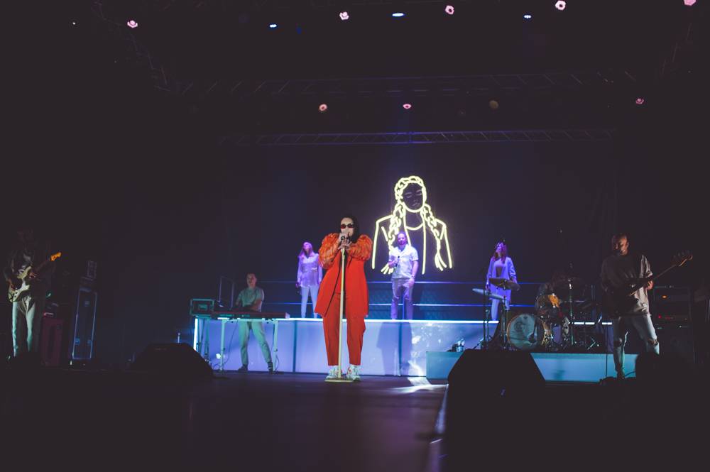 Ewa Farna odstartovala turné k desce Umami, do Ostravy přijela se Sofianem Medjmedj