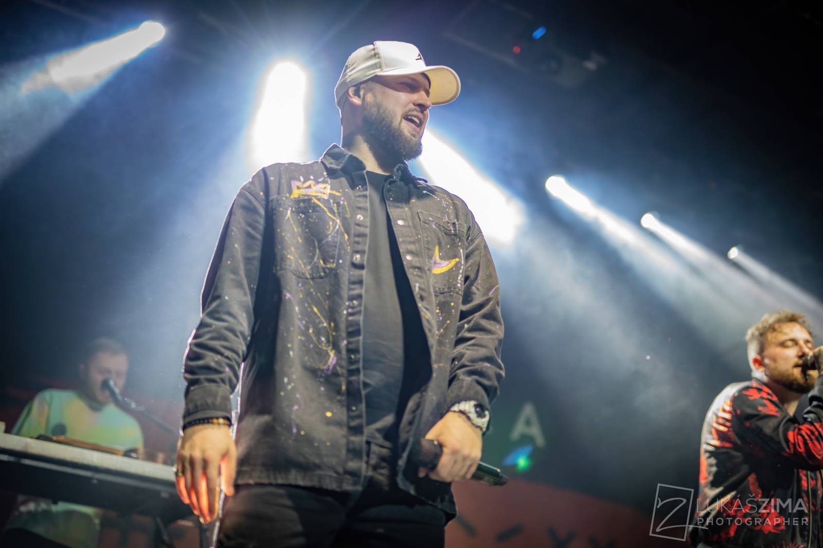 Poetika naposledy v úplné sestavě. Fanoušci se v Roxy loučili s Edou Rovenským