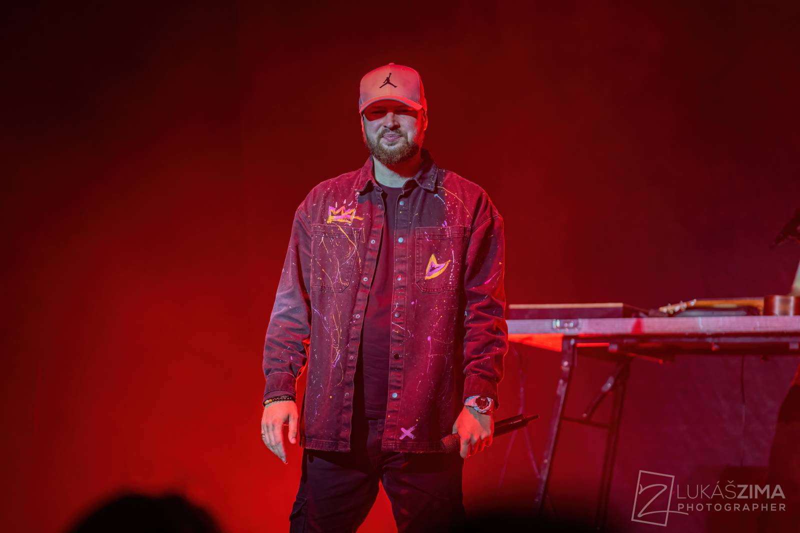 Poetika naposledy v úplné sestavě. Fanoušci se v Roxy loučili s Edou Rovenským