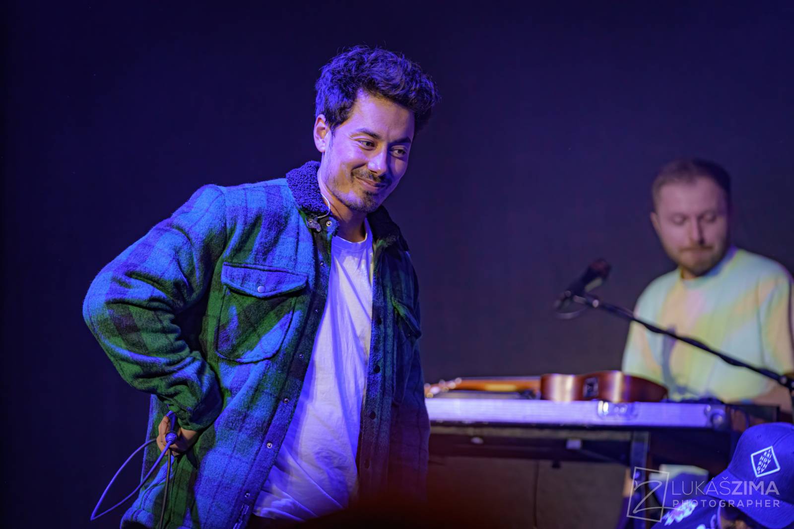 Poetika naposledy v úplné sestavě. Fanoušci se v Roxy loučili s Edou Rovenským