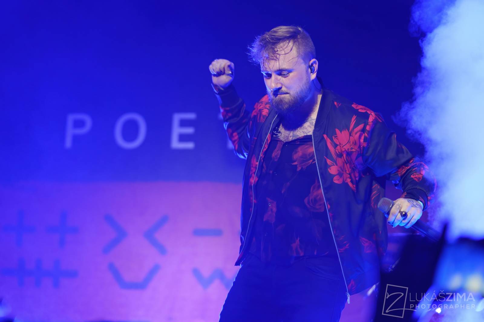 Poetika naposledy v úplné sestavě. Fanoušci se v Roxy loučili s Edou Rovenským