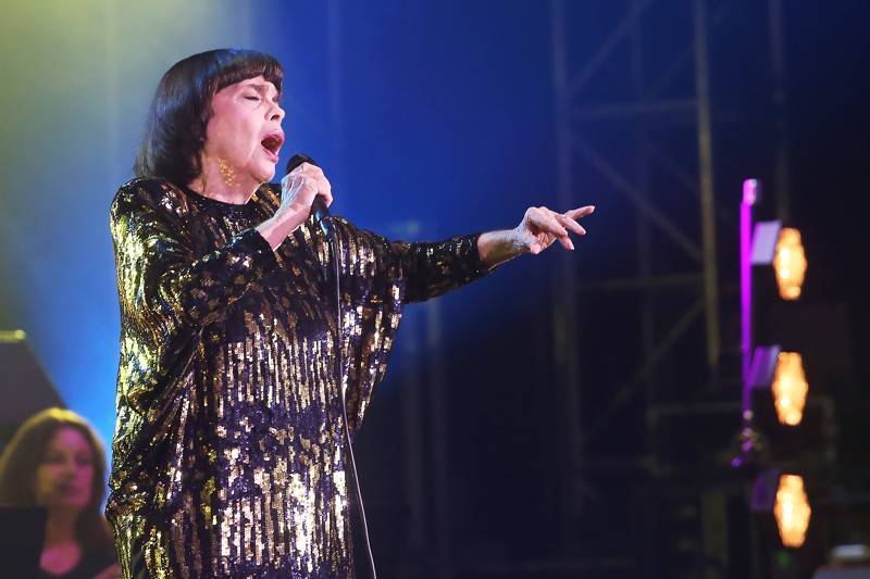 Na brněnském Výstavišti zněl francouzský šanson v podání Mireille Mathieu
