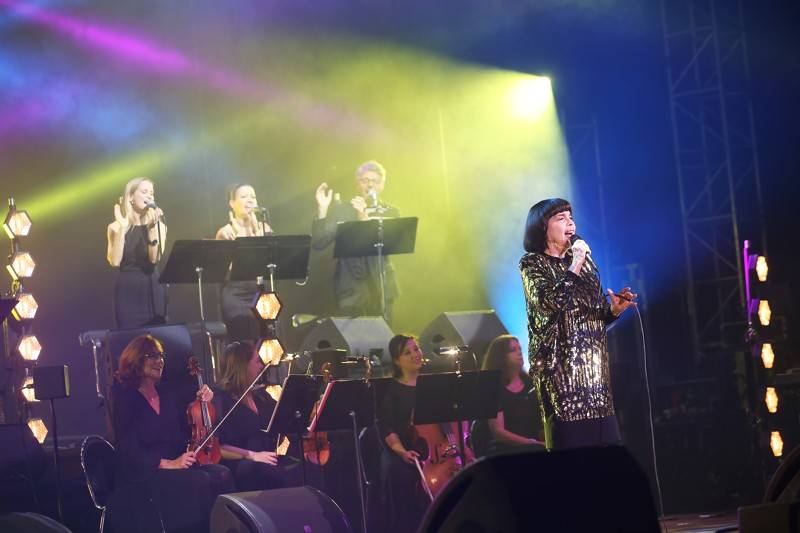 Na brněnském Výstavišti zněl francouzský šanson v podání Mireille Mathieu
