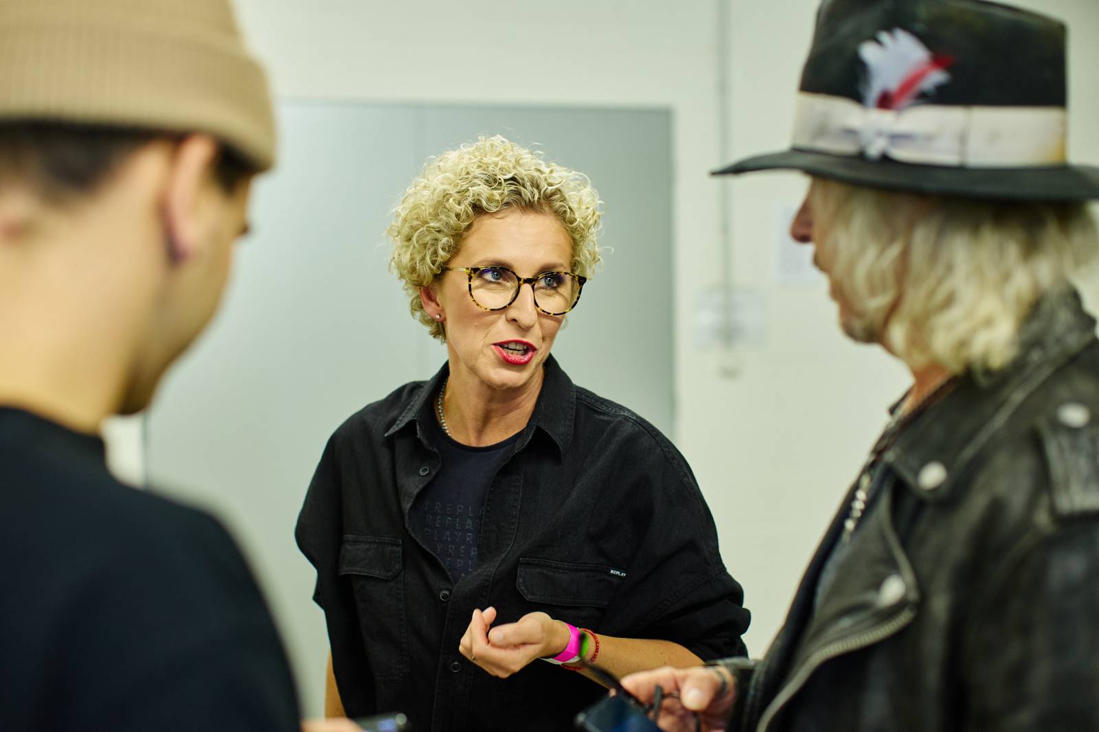 Přátelé a kolegové zavzpomínali v O2 universu na Mira Žbirku