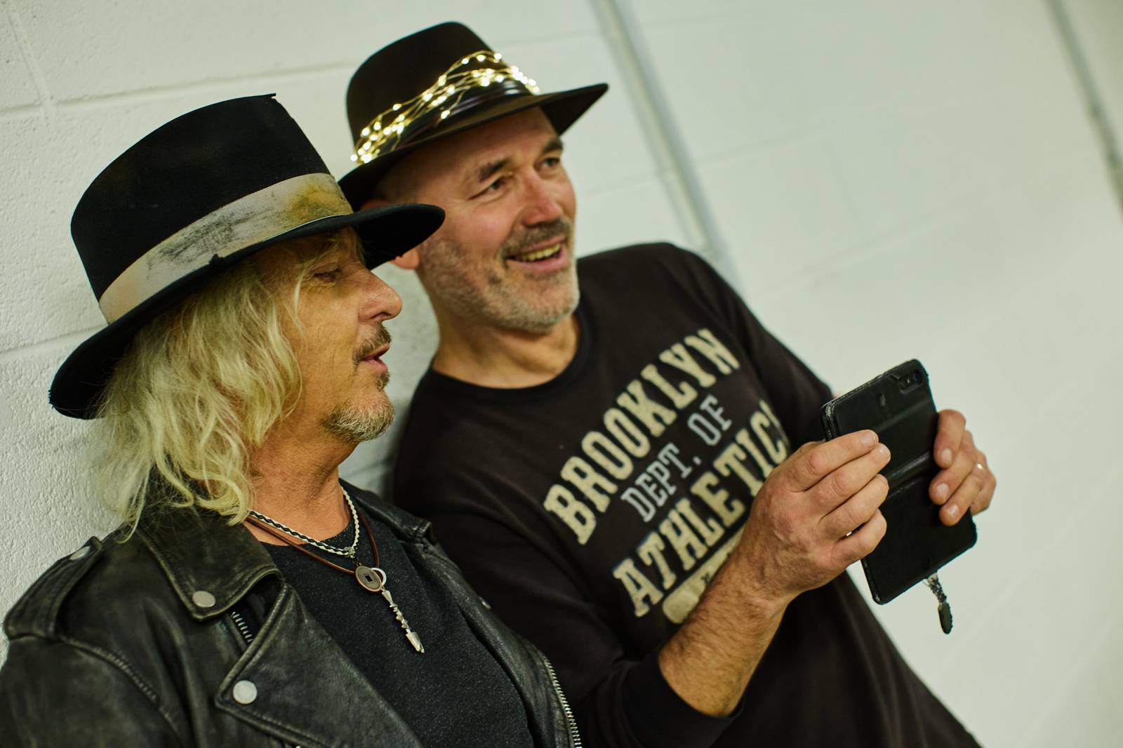 Přátelé a kolegové zavzpomínali v O2 universu na Mira Žbirku