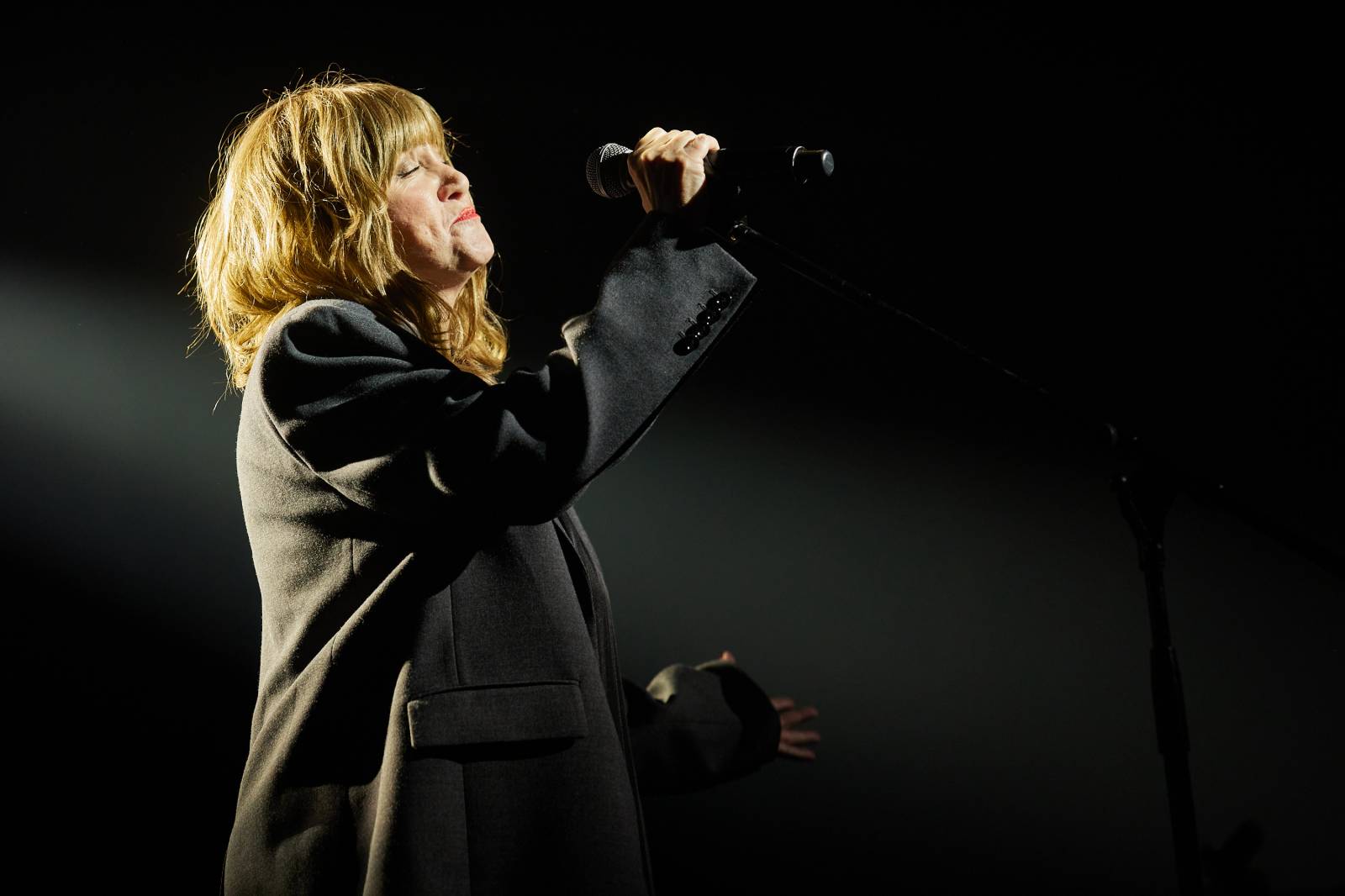 Přátelé a kolegové zavzpomínali v O2 universu na Mira Žbirku