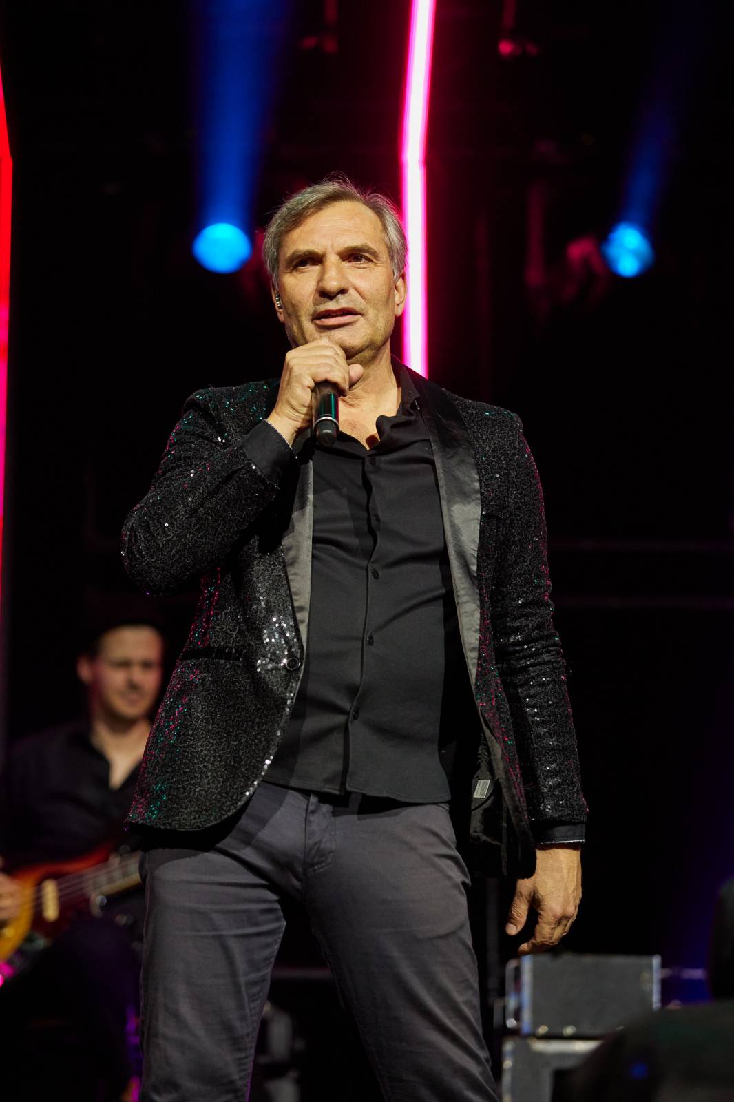 Přátelé a kolegové zavzpomínali v O2 universu na Mira Žbirku