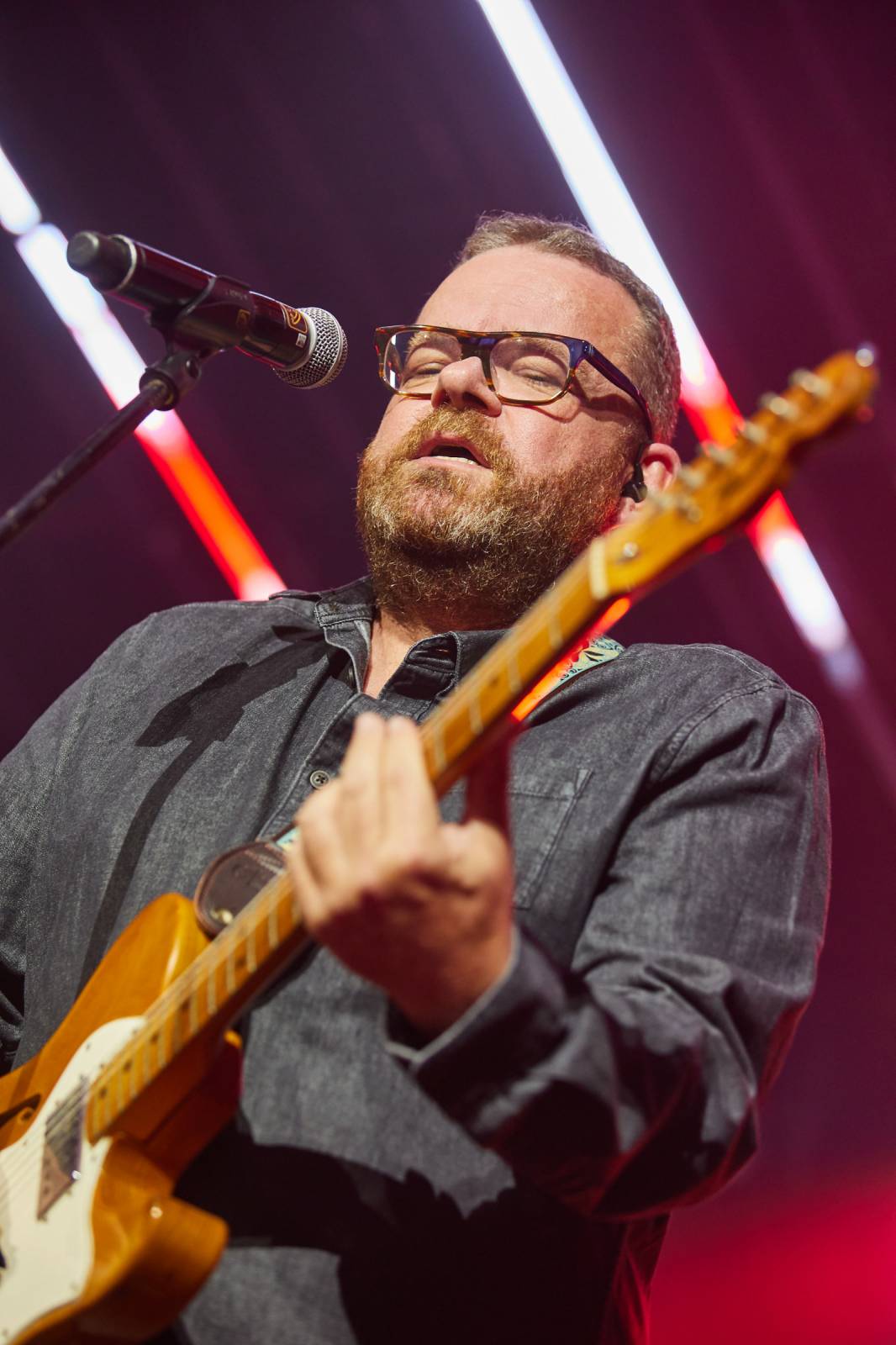 Přátelé a kolegové zavzpomínali v O2 universu na Mira Žbirku