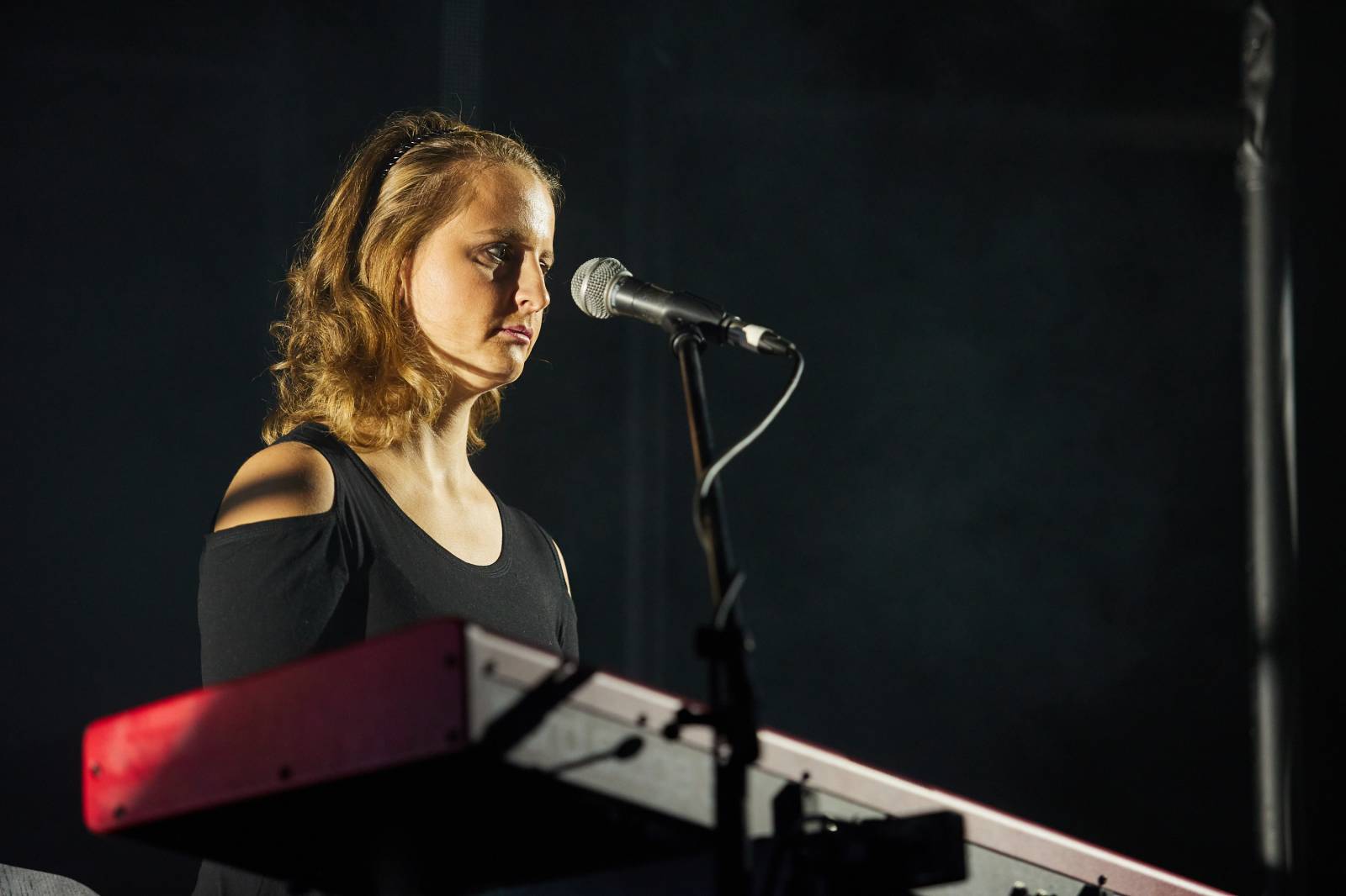 Přátelé a kolegové zavzpomínali v O2 universu na Mira Žbirku