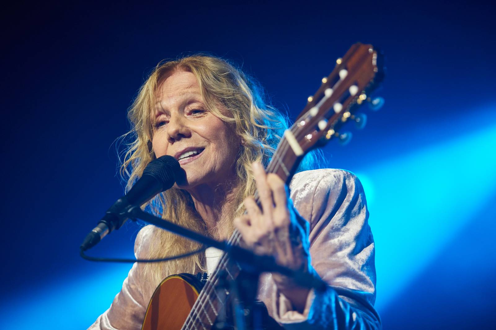 Přátelé a kolegové zavzpomínali v O2 universu na Mira Žbirku