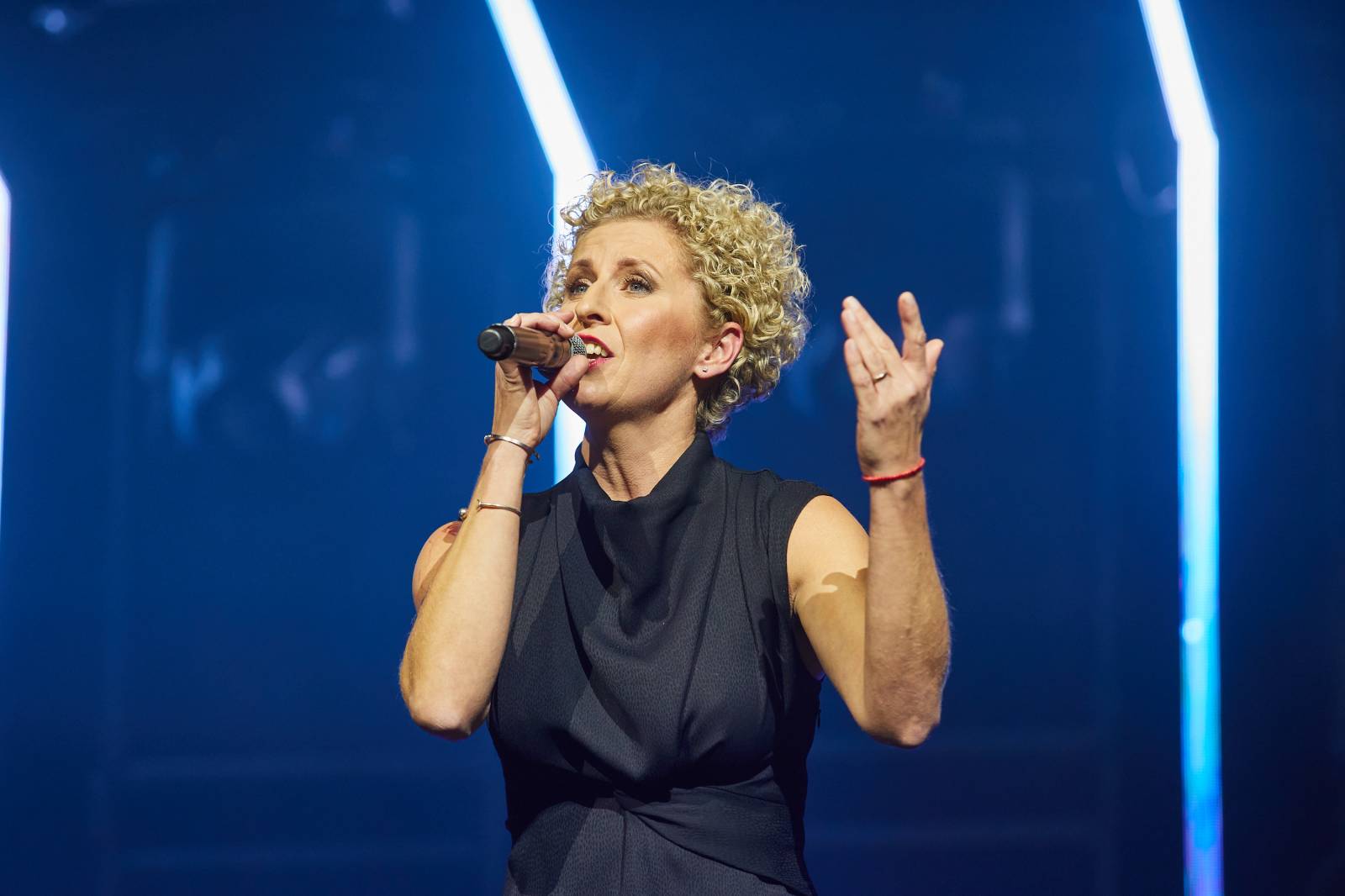 Přátelé a kolegové zavzpomínali v O2 universu na Mira Žbirku