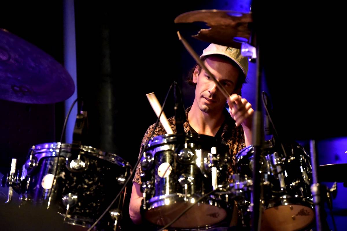 Vyprodaný Jazz Dock si vychutnal hráčské umění jazzového kytaristy Lee Ritenoura