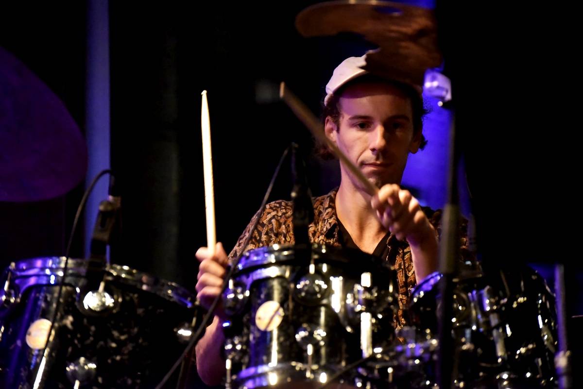 Vyprodaný Jazz Dock si vychutnal hráčské umění jazzového kytaristy Lee Ritenoura