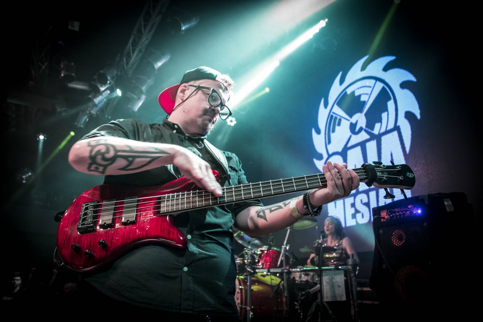 Gaia Mesiah předvedla v Lucerna Music Baru letecký den, nadšení fanoušci jásali