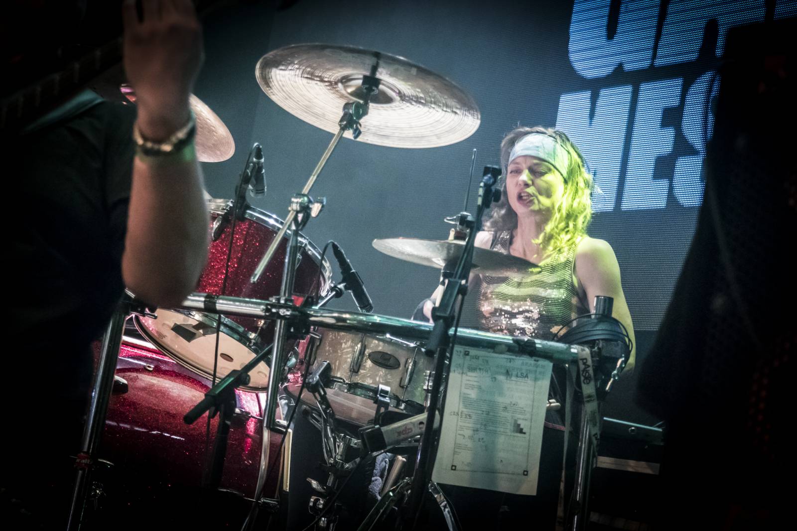 Gaia Mesiah předvedla v Lucerna Music Baru letecký den, nadšení fanoušci jásali