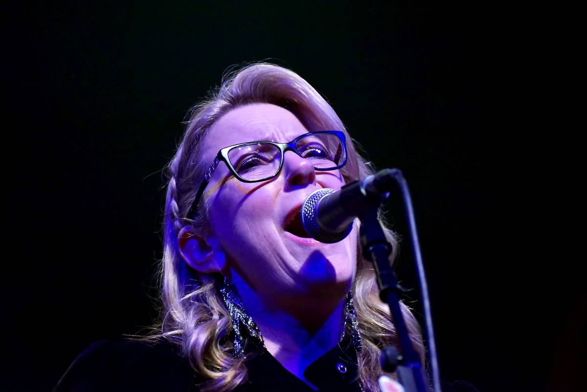 Bluesrockový kamion Tedeschi Trucks Band převálcoval Forum Karlín