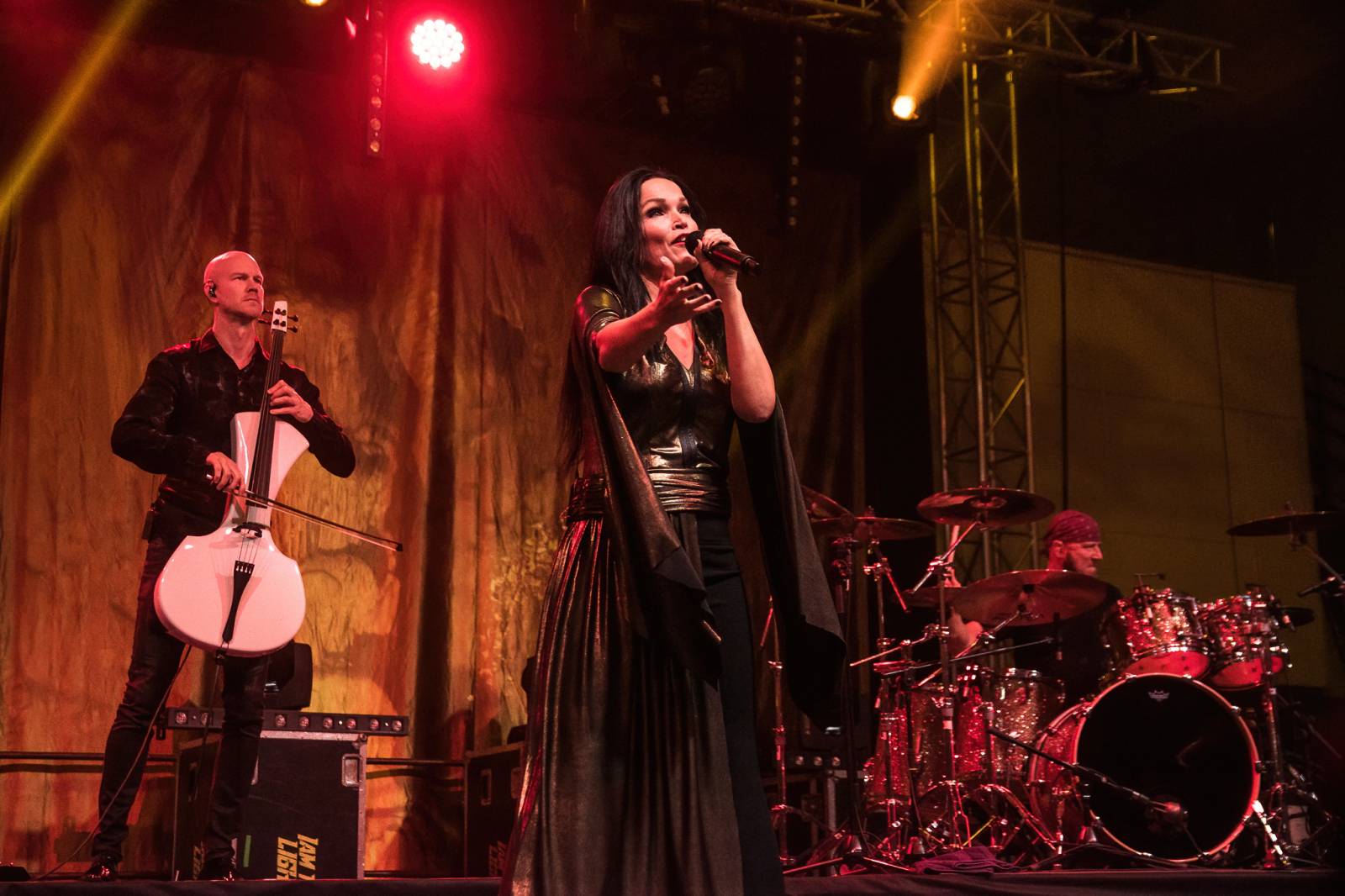 Královna severu Tarja Turunen měla v Pardubicích energie na rozdávání