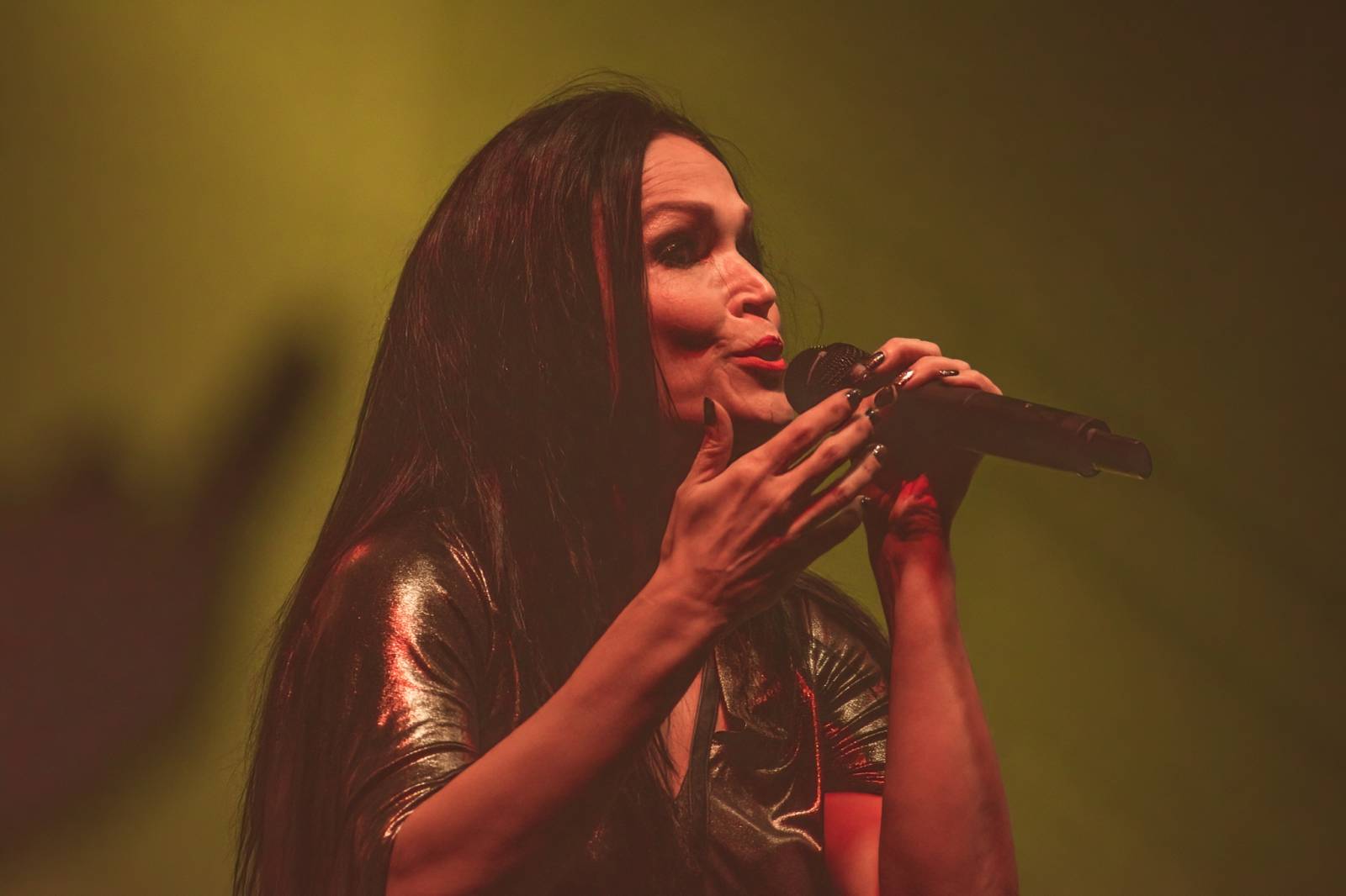 Královna severu Tarja Turunen měla v Pardubicích energie na rozdávání