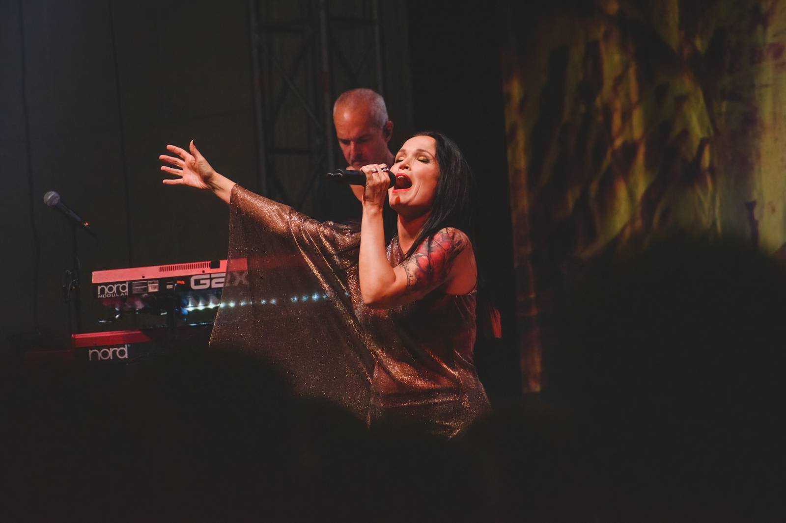 Královna severu Tarja Turunen měla v Pardubicích energie na rozdávání