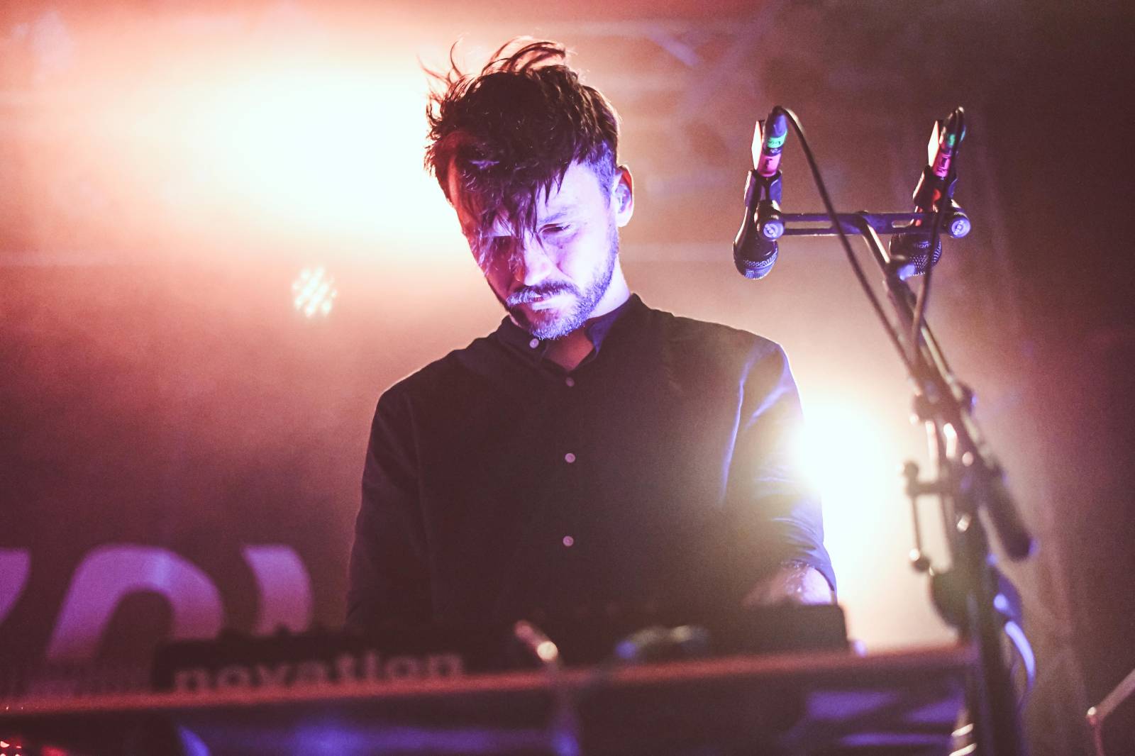 Frontman Blackout Problems se v Berlíně nechal nosit na rukou