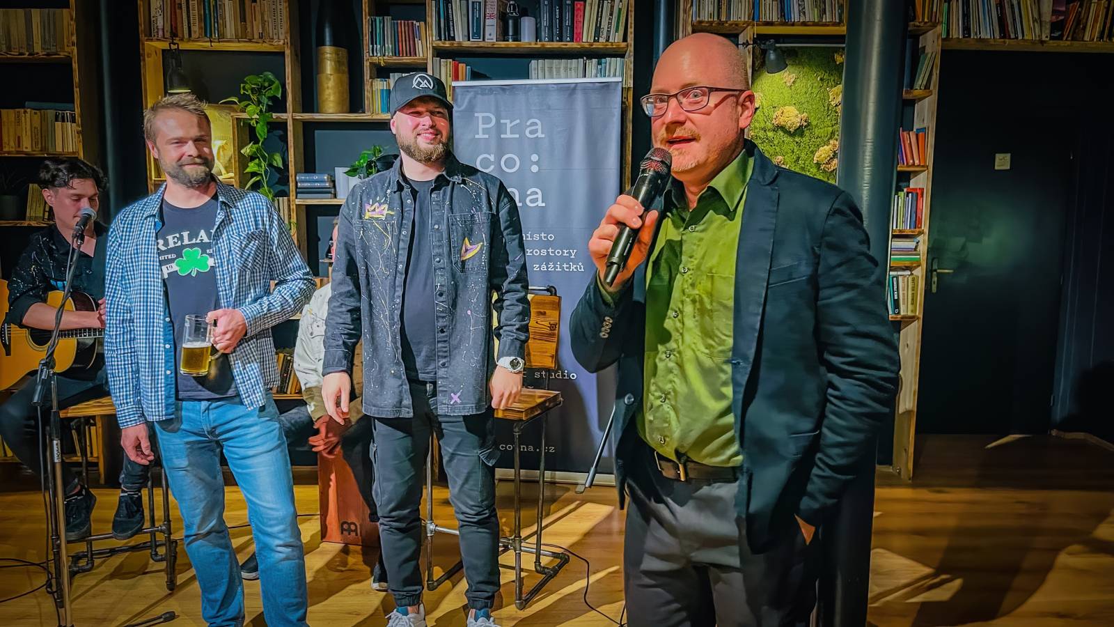 Eduard Rovenský představil svou novou kapelu Highland a pokřtil videoklip k písni Crush