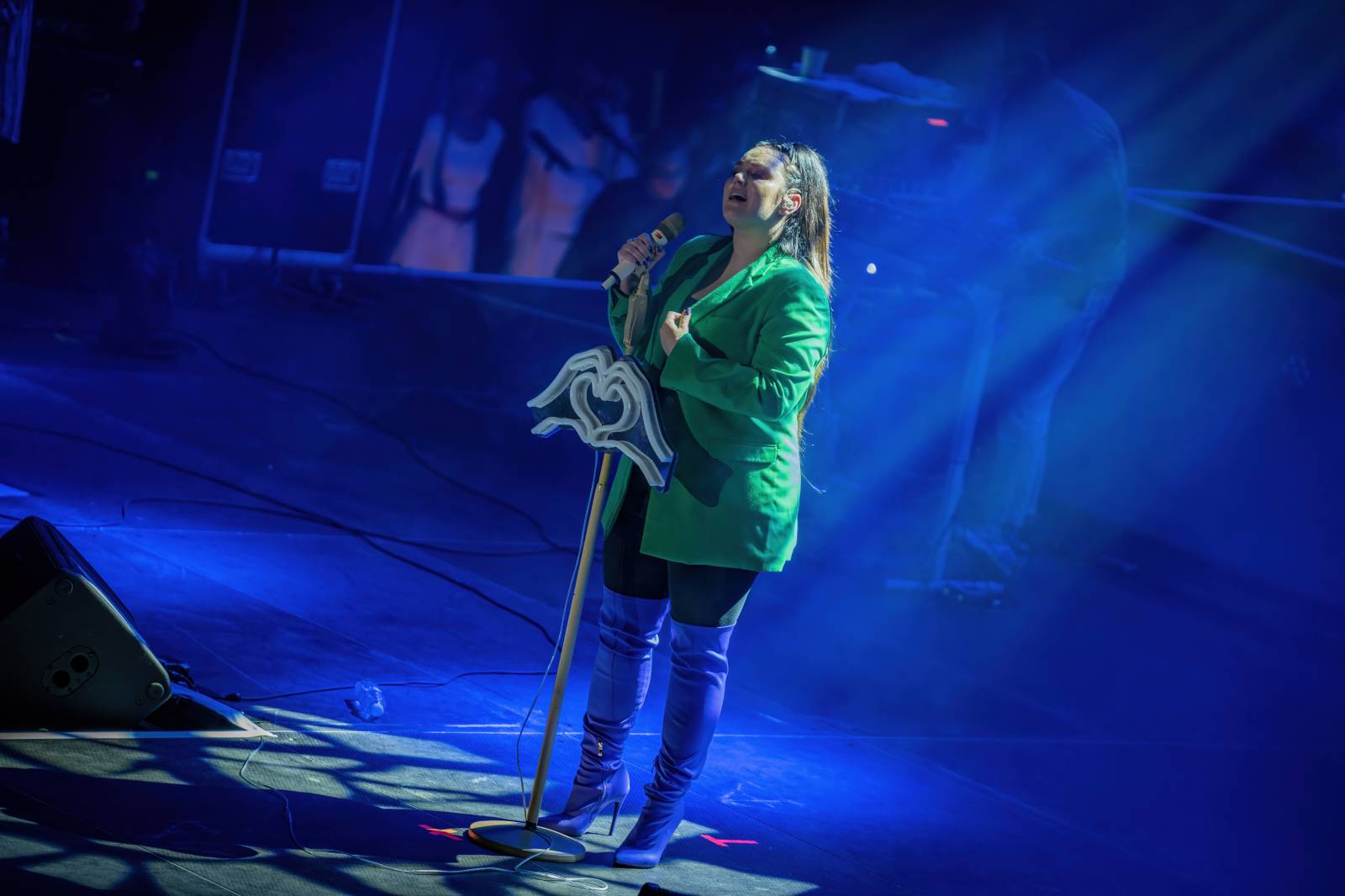 Ewa Farna si podmanila pražské Forum Karlín a ohlásila koncert v O2 areně