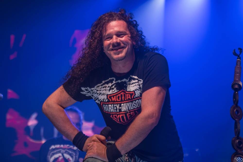 Arakain rozburácel Polnou u Jihlavy, předskakovali mu Booters