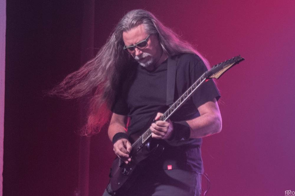 Arakain rozburácel Polnou u Jihlavy, předskakovali mu Booters