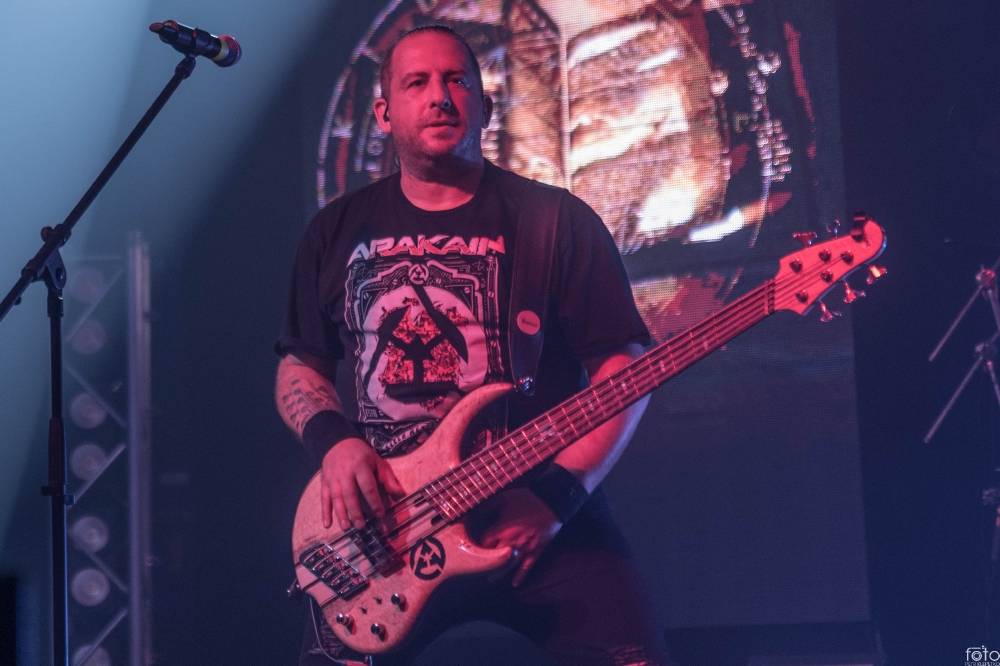 Arakain rozburácel Polnou u Jihlavy, předskakovali mu Booters