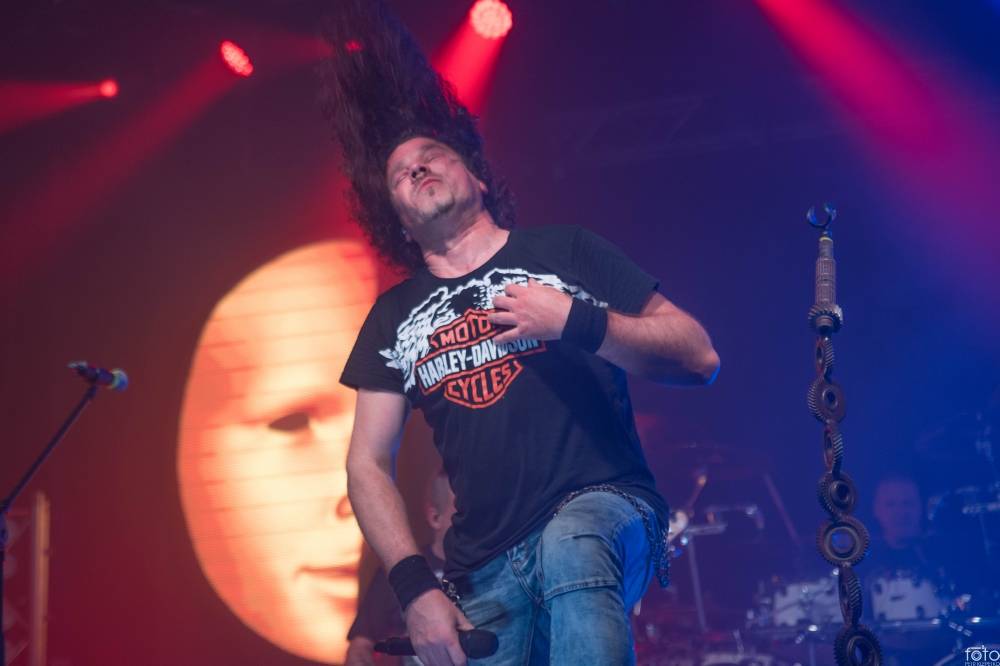 Arakain rozburácel Polnou u Jihlavy, předskakovali mu Booters