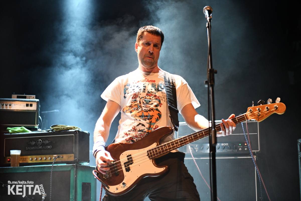 Punkoví Toy Dolls zaplnili pražské Divadlo Archa