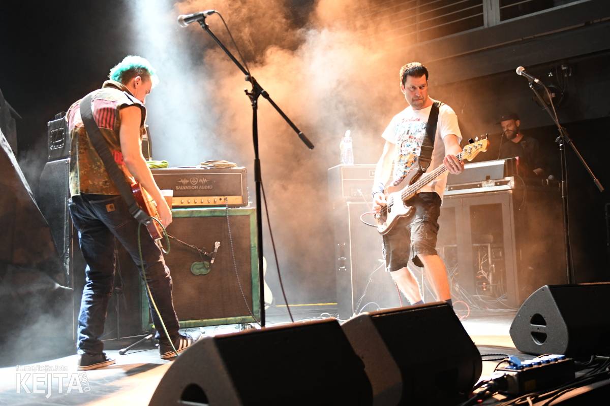 Punkoví Toy Dolls zaplnili pražské Divadlo Archa