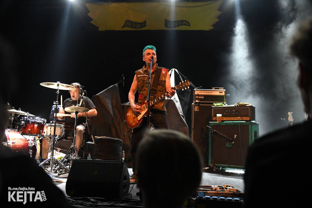 Punkoví Toy Dolls zaplnili pražské Divadlo Archa