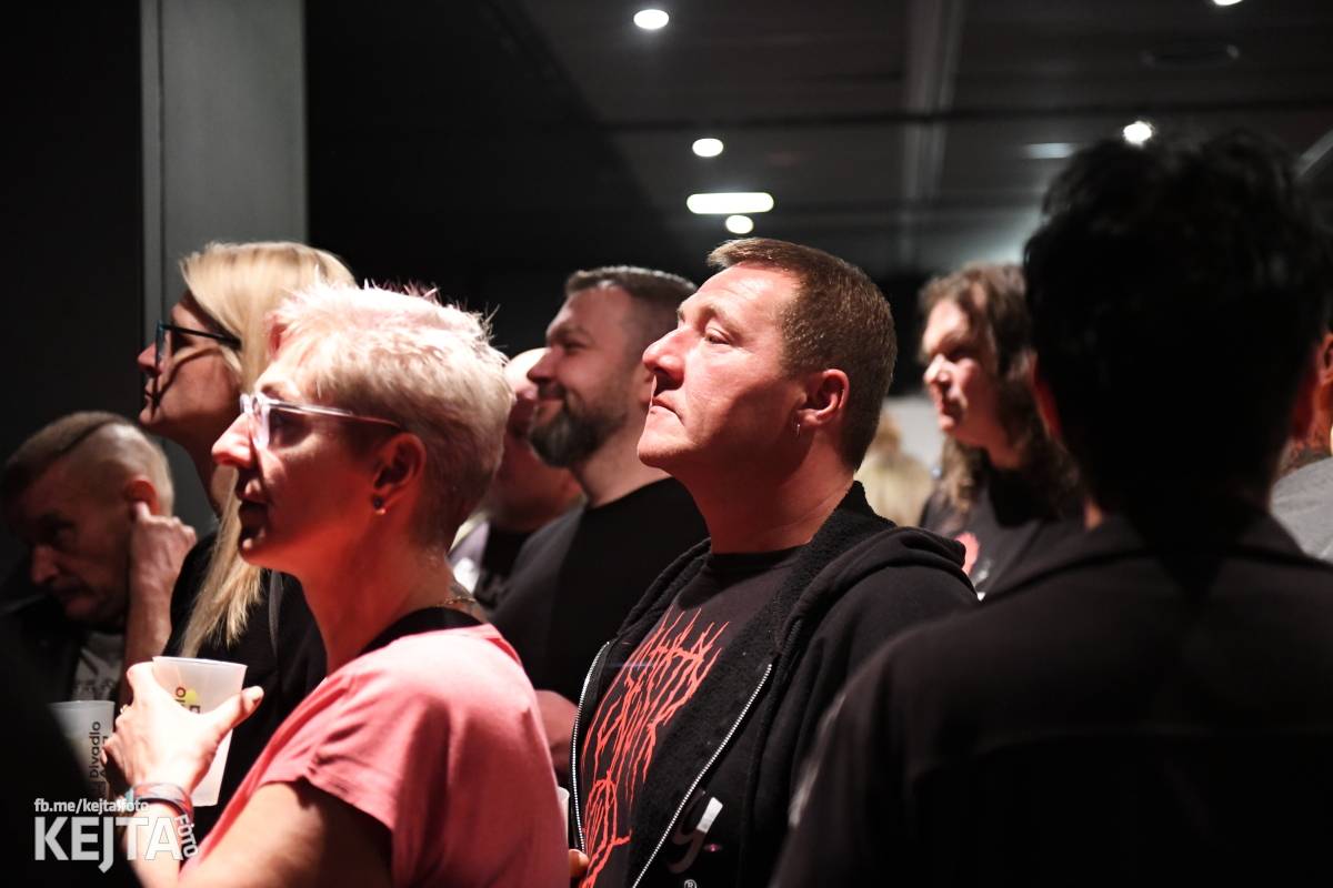 Punkoví Toy Dolls zaplnili pražské Divadlo Archa