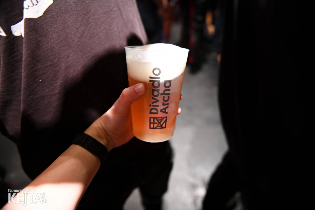 Punkoví Toy Dolls zaplnili pražské Divadlo Archa