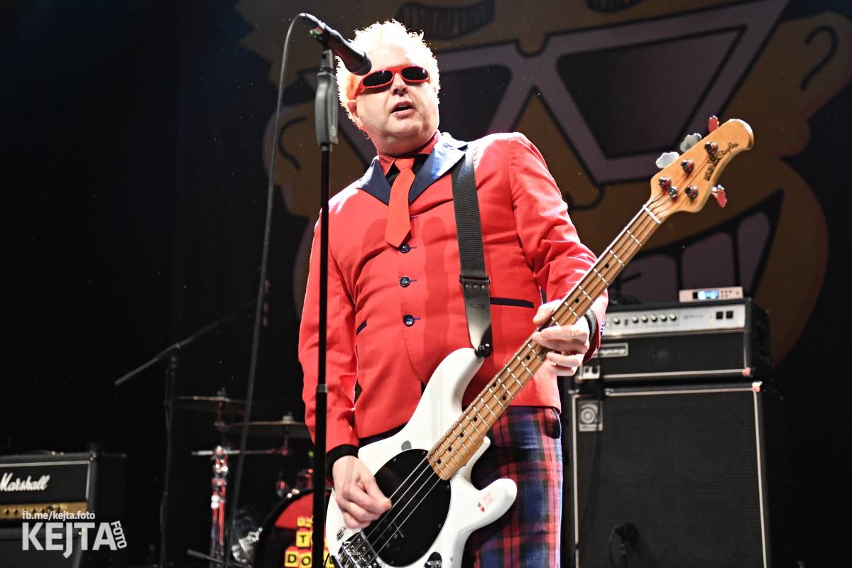 Punkoví Toy Dolls zaplnili pražské Divadlo Archa