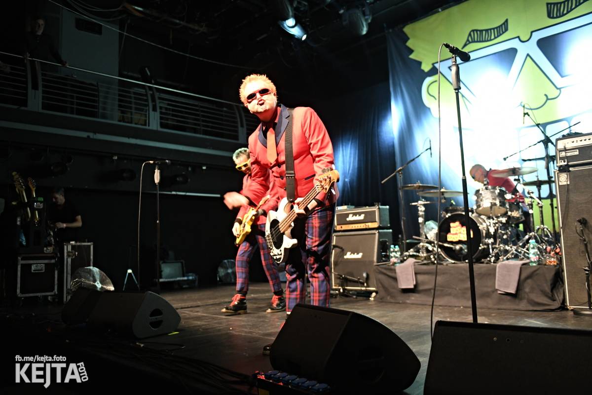 Punkoví Toy Dolls zaplnili pražské Divadlo Archa