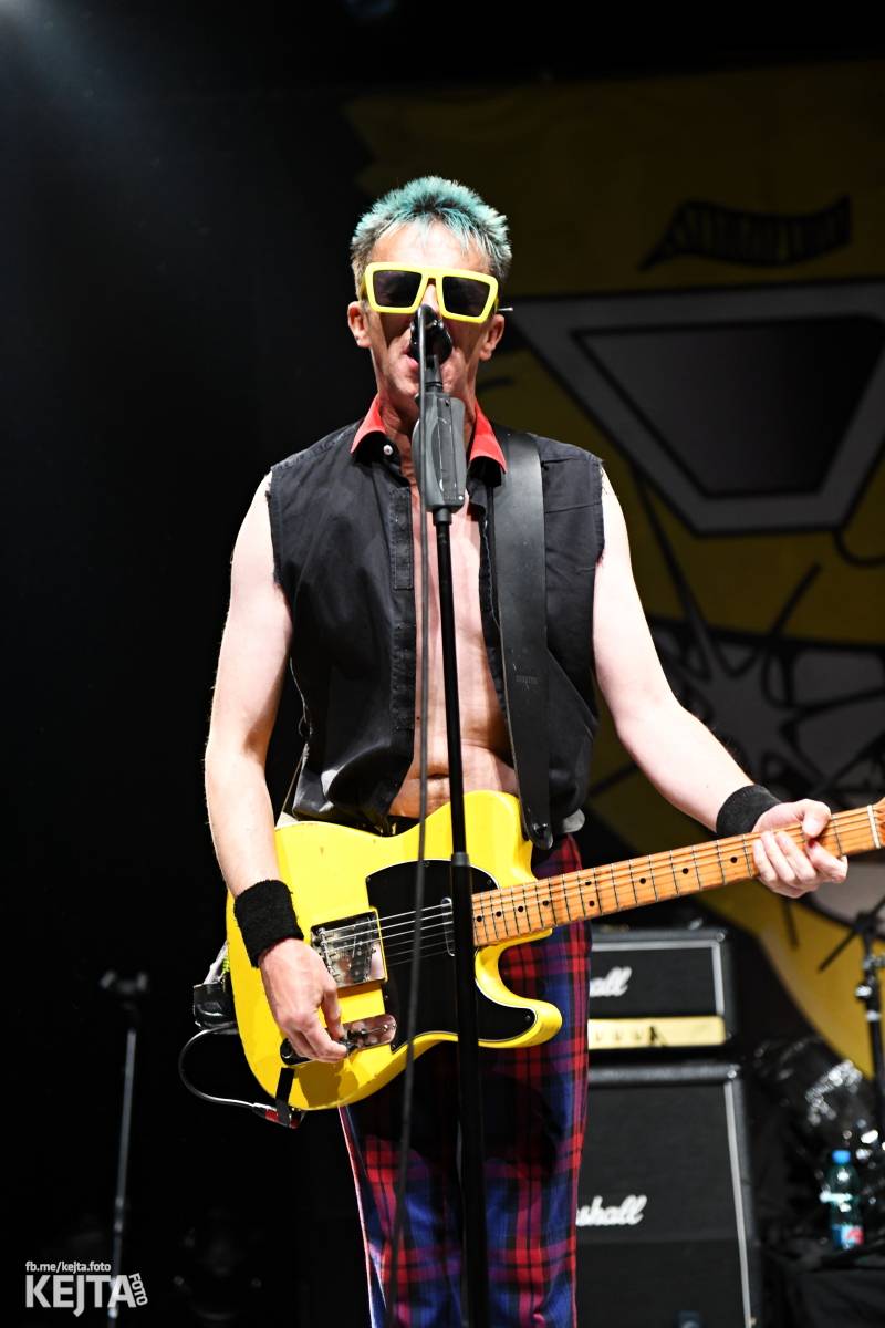 Punkoví Toy Dolls zaplnili pražské Divadlo Archa