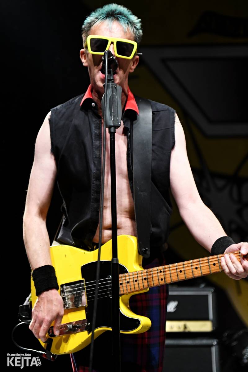 Punkoví Toy Dolls zaplnili pražské Divadlo Archa