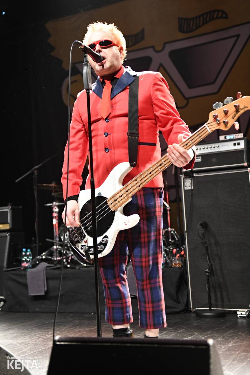 Punkoví Toy Dolls zaplnili pražské Divadlo Archa