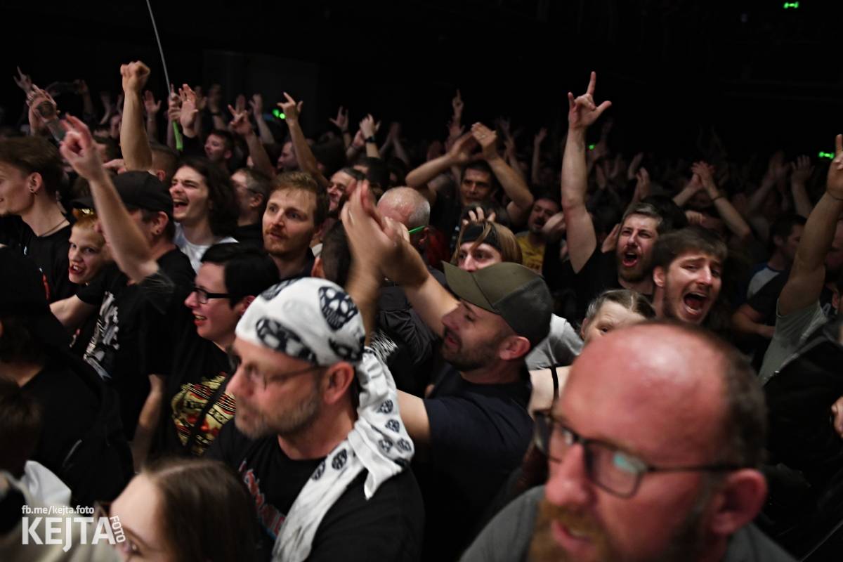 Punkoví Toy Dolls zaplnili pražské Divadlo Archa