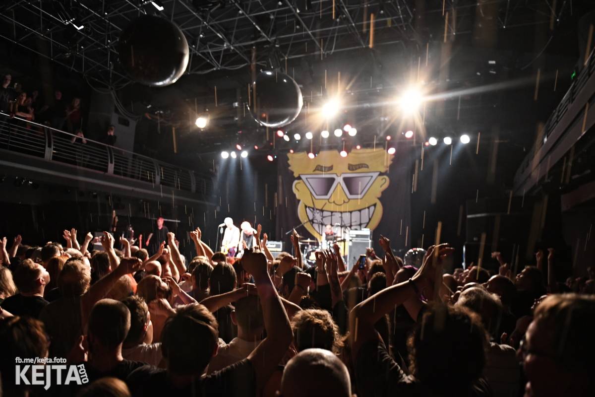 Punkoví Toy Dolls zaplnili pražské Divadlo Archa