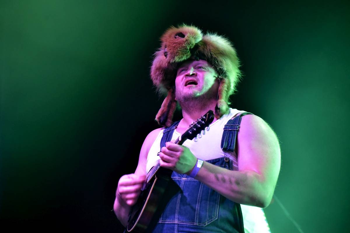 Finští Steve'N'Seagulls předvedli brněnskému Sonu rockové pecky v bluegrassovém hávu